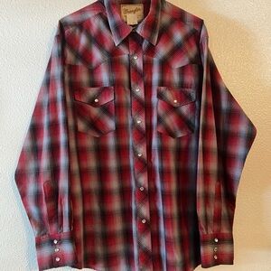 Wrangler Red and Black Casual Button Down Shirt